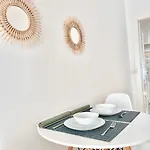 Mills Mykonos *